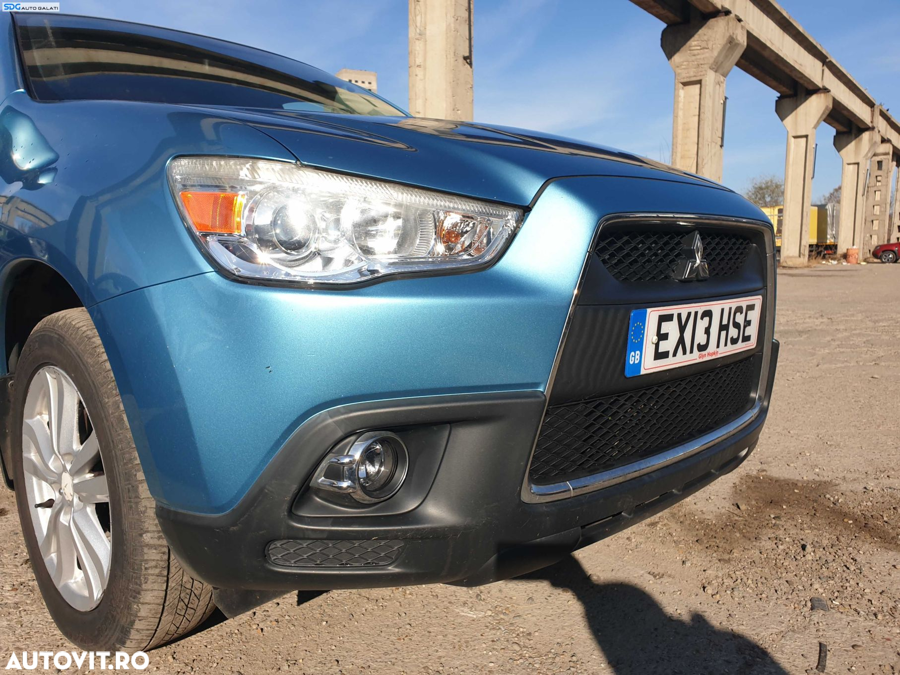 Bara Spoiler Fata cu Grila cu Emblema si Grile Proiectoare Mitsubishi ASX NFL Non Facelift 2010 - 2012 Culoare D17 [K0557] - 3