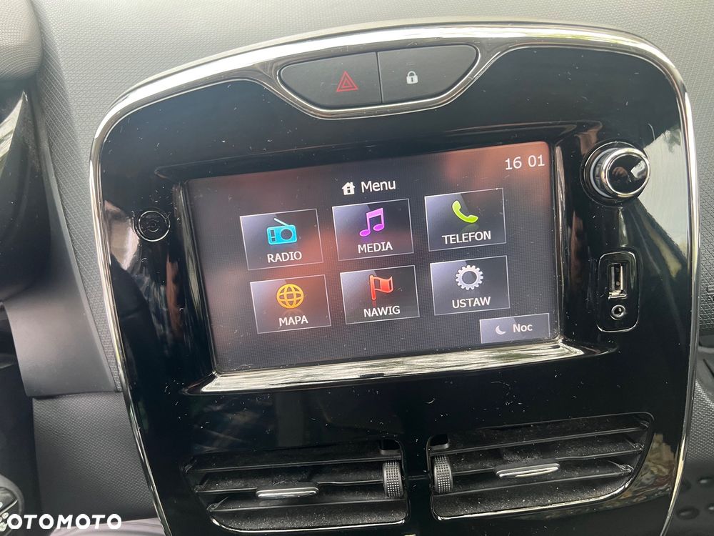 Renault Clio - 25
