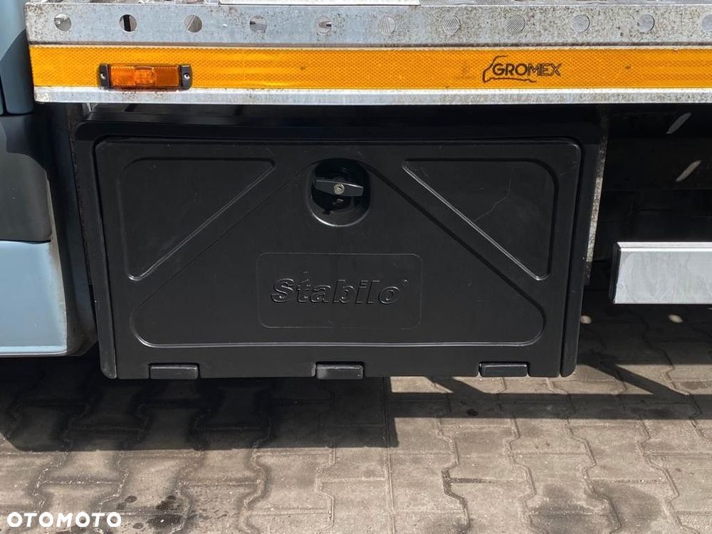 Mercedes-Benz Sprinter 319CDI V6 - 13