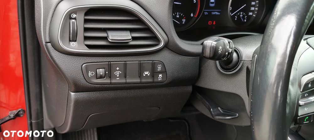 Hyundai i30 1.6 D Style DCT - 11