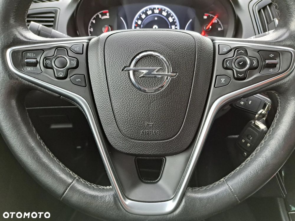 Opel Insignia - 27