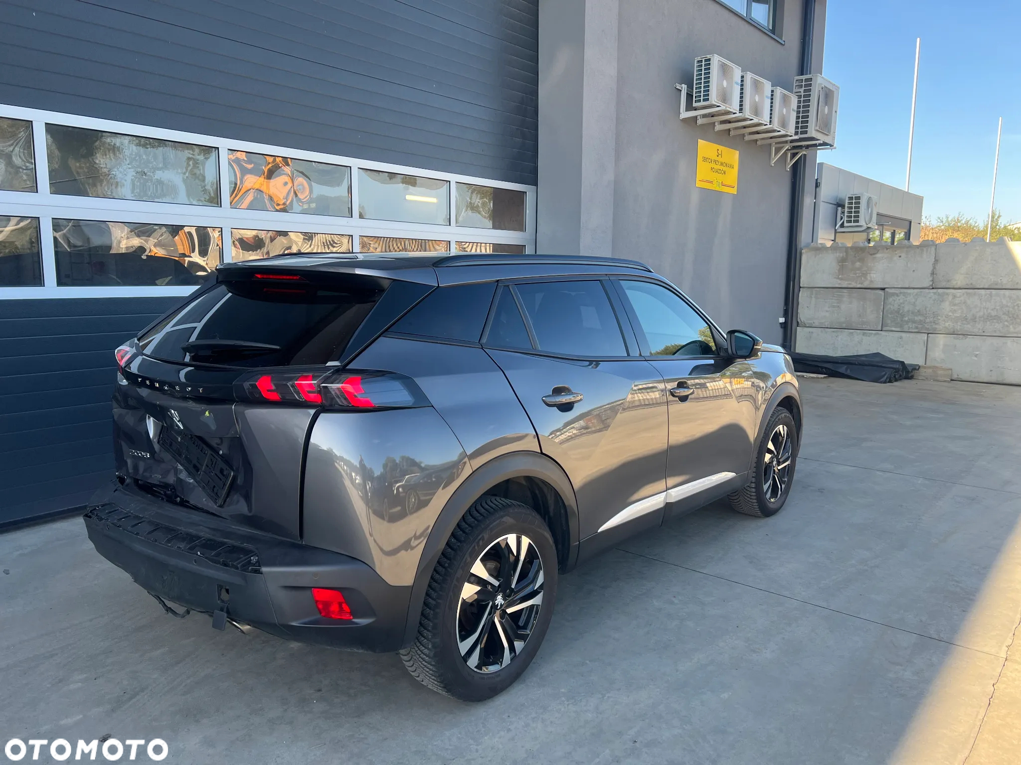 Peugeot 2008 - 3