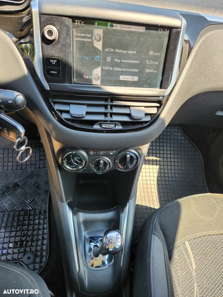 Peugeot 208 1.4 HDi FAP STT Active - 11