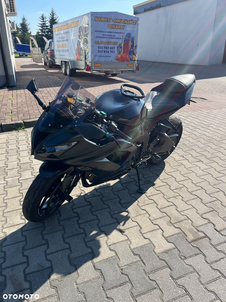 Kawasaki ZXR - 11