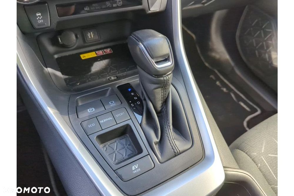 Toyota RAV4 - 15