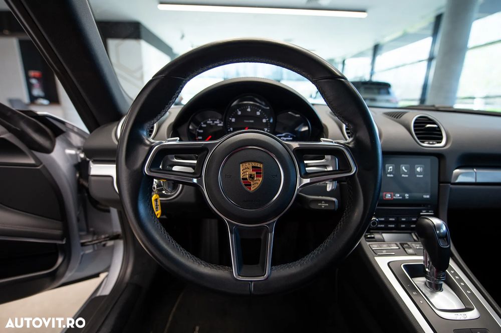 Porsche Cayman PDK - 22