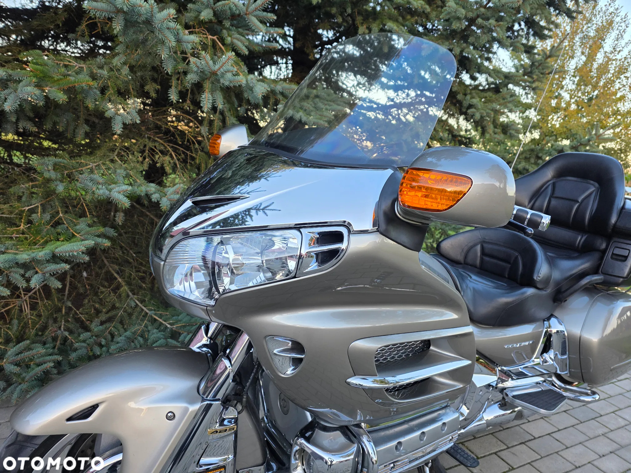 Honda GL - 5