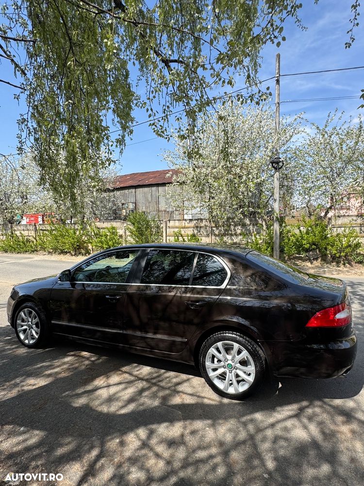 Skoda Superb 2.0 TDI Elegance 4x4 - 10