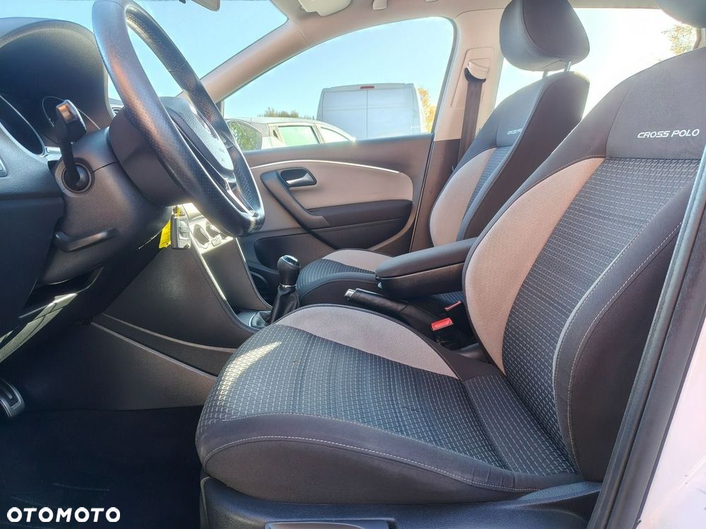 Volkswagen Polo Cross - 10
