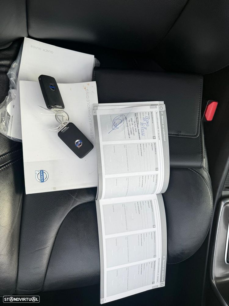 Volvo V40 D2 Momentum - 21