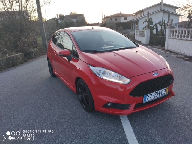 Ford Fiesta 1.6 EcoBoost ST - 5