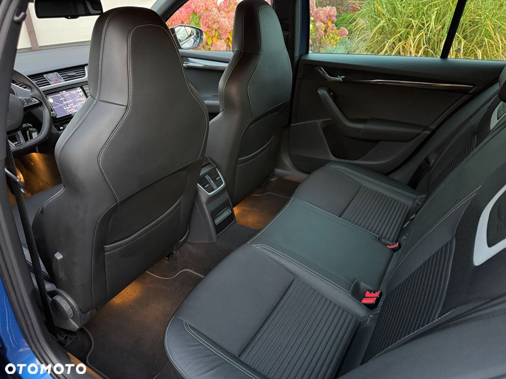 Skoda Octavia 2.0 TDI RS - 22