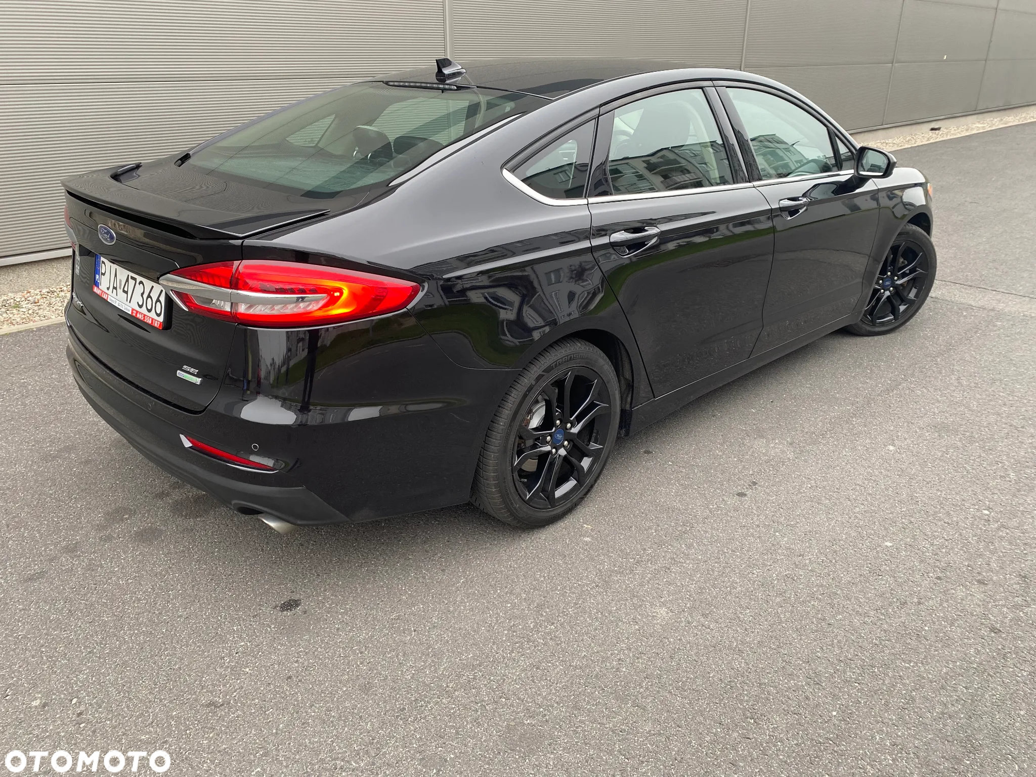 Ford Fusion - 13