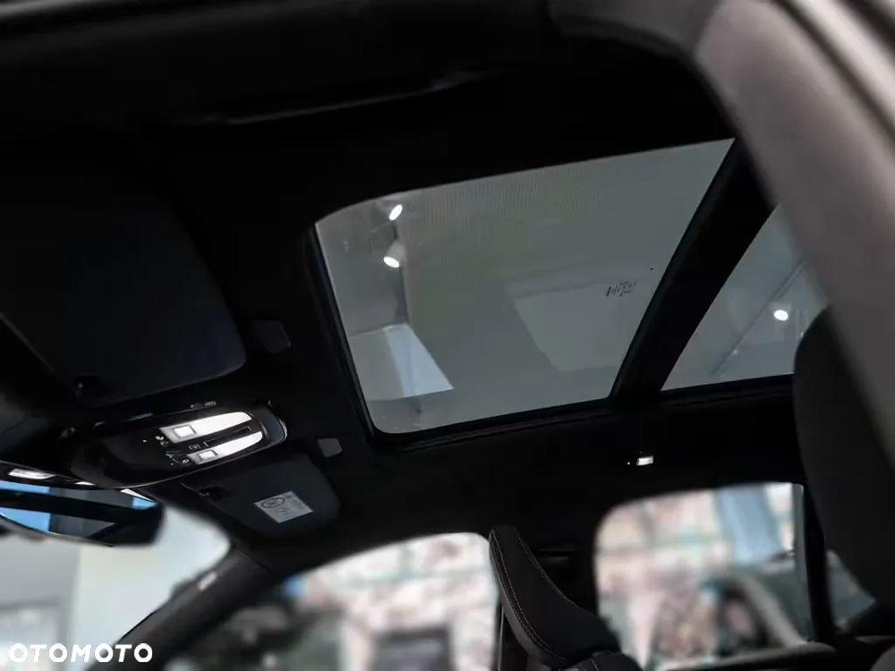 Volvo XC 40 B4 B AWD DKG RDesign - 16