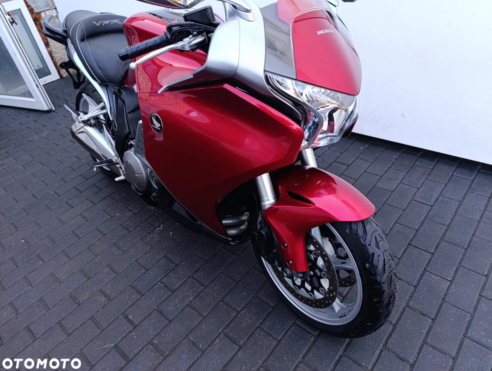 Honda VFR - 28