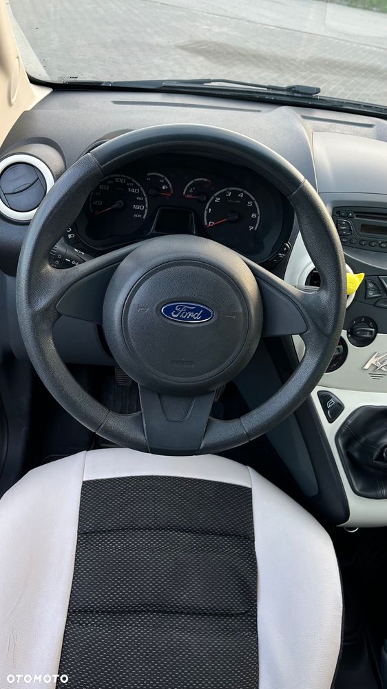 Ford KA - 16