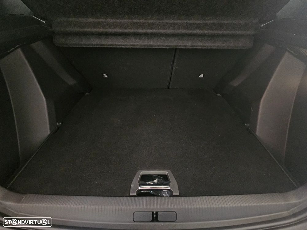 Peugeot 2008 - 40