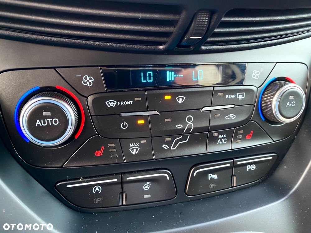 Ford Kuga - 20