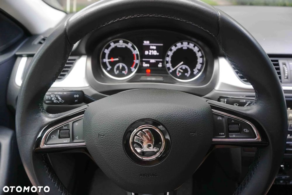 Skoda RAPID 1.0 TSI Ambition - 25