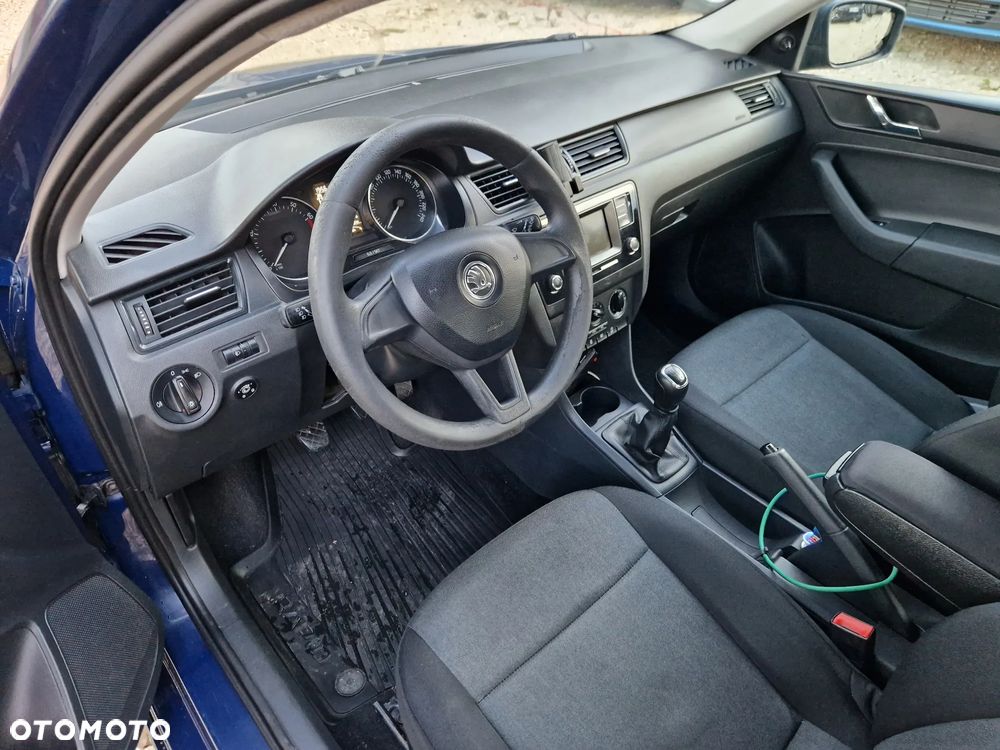 Skoda RAPID 1.2 TSI Ambition - 14