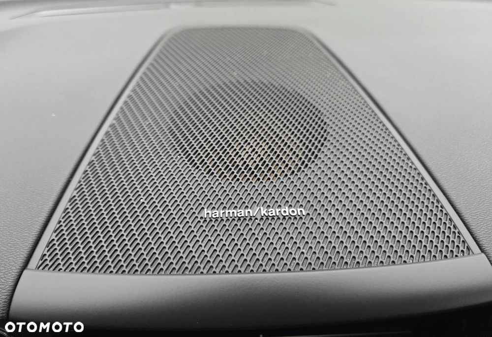 Volvo XC 60 D4 Momentum Pro - 33