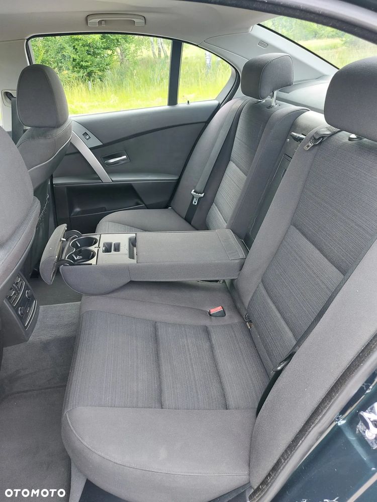 BMW Seria 5 525i - 9