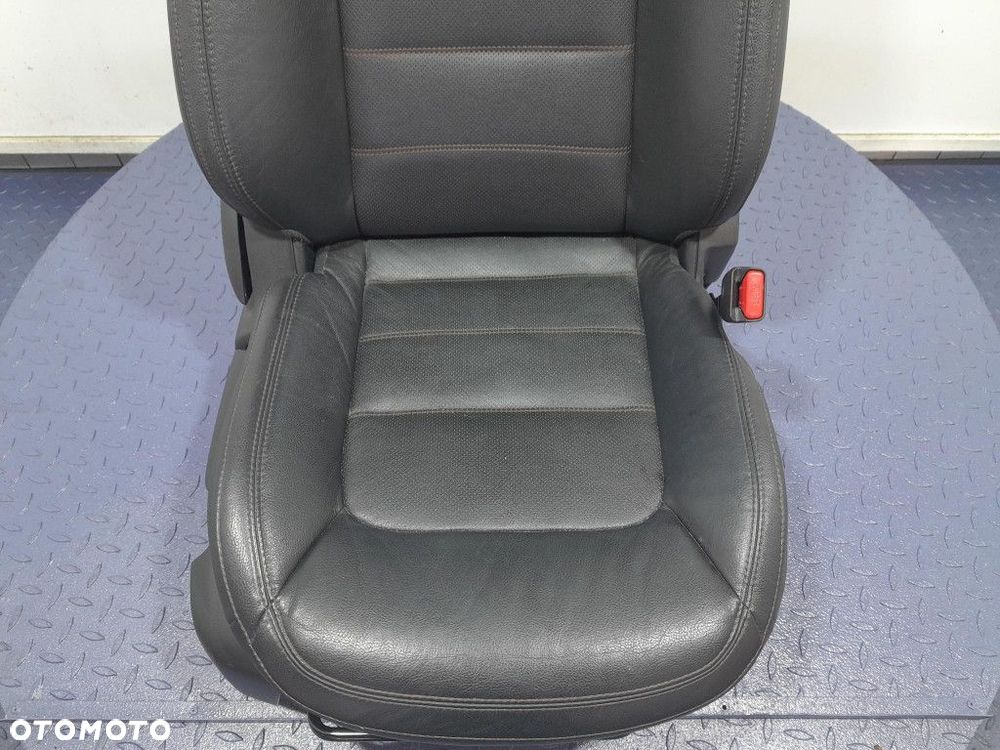 MAZDA CX-5 II FOTEL PRAWY PRZEDNI SKÓRA PASAŻERA. - 2