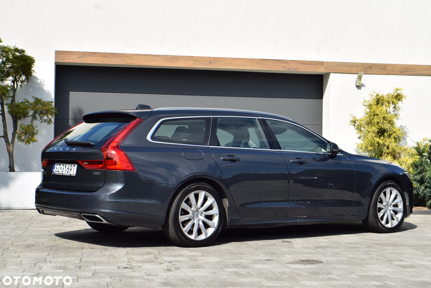Volvo V90 T8 AWD Plug-In Hybrid Momentum Pro - 38