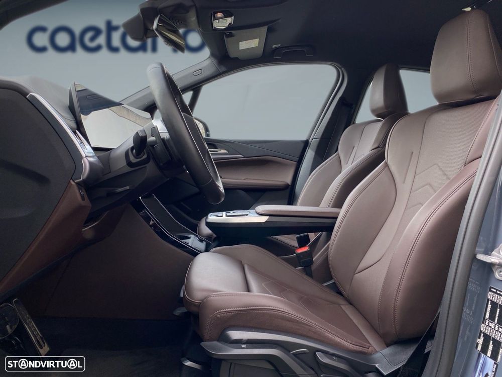BMW 218 Active Tourer d Pack M Auto — photo 3