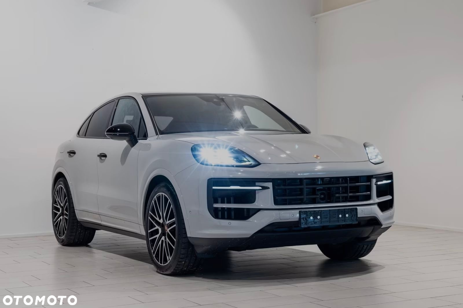Porsche Cayenne Coupe - 7