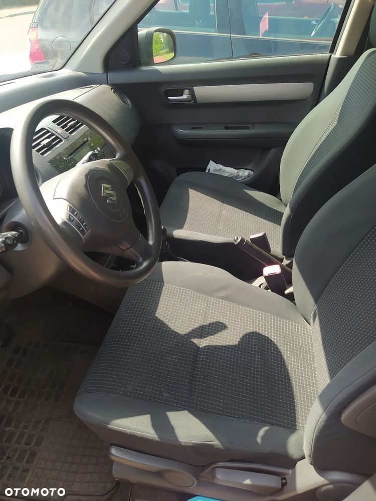 Suzuki Swift 1.3 GC (klm) - 7