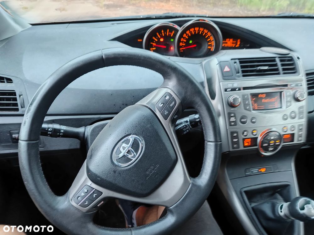 Toyota Verso 2.0 D-4D Edition - 11