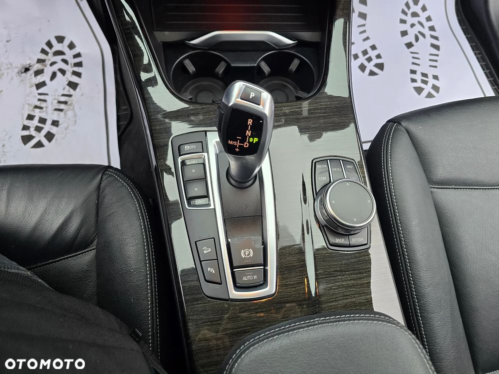 BMW X3 xDrive28i Sport-Aut xLine - 24