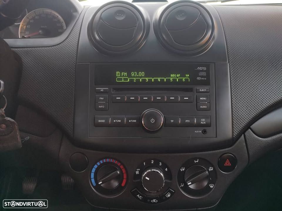 Chevrolet Aveo 1.2 LS - 15