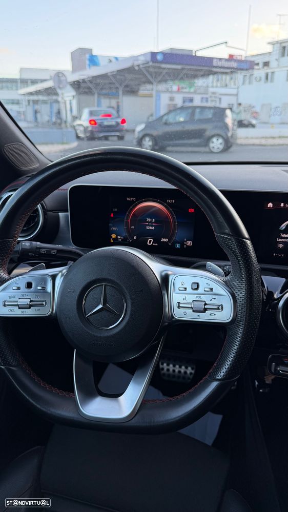 Mercedes-Benz CLA 200 Shooting Brake AMG Line Aut. - 16