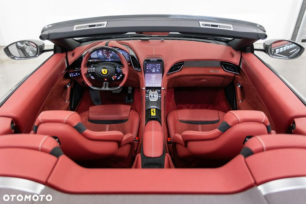 Ferrari Roma Spider - 29