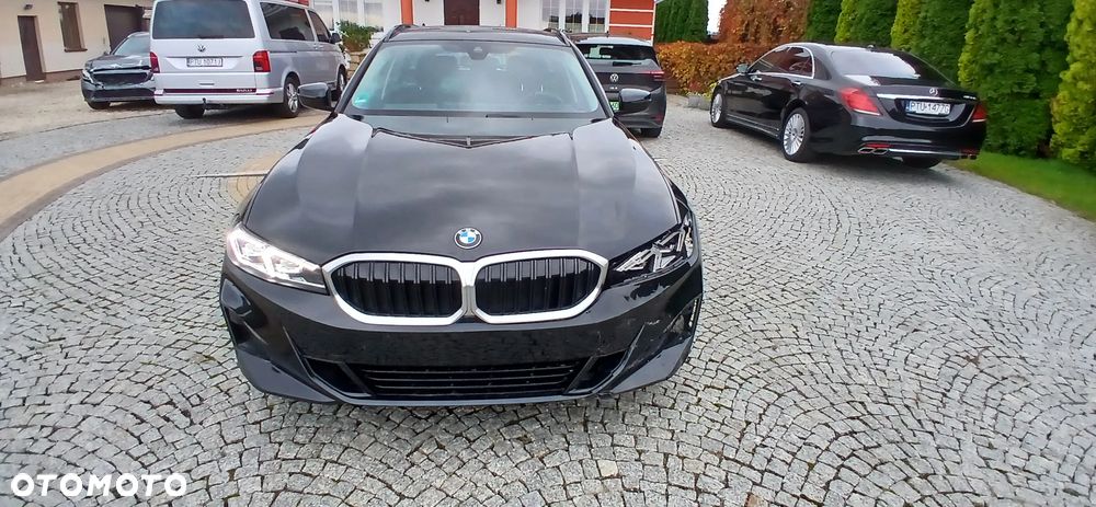 BMW Seria 3 320i Touring Advantage - 5