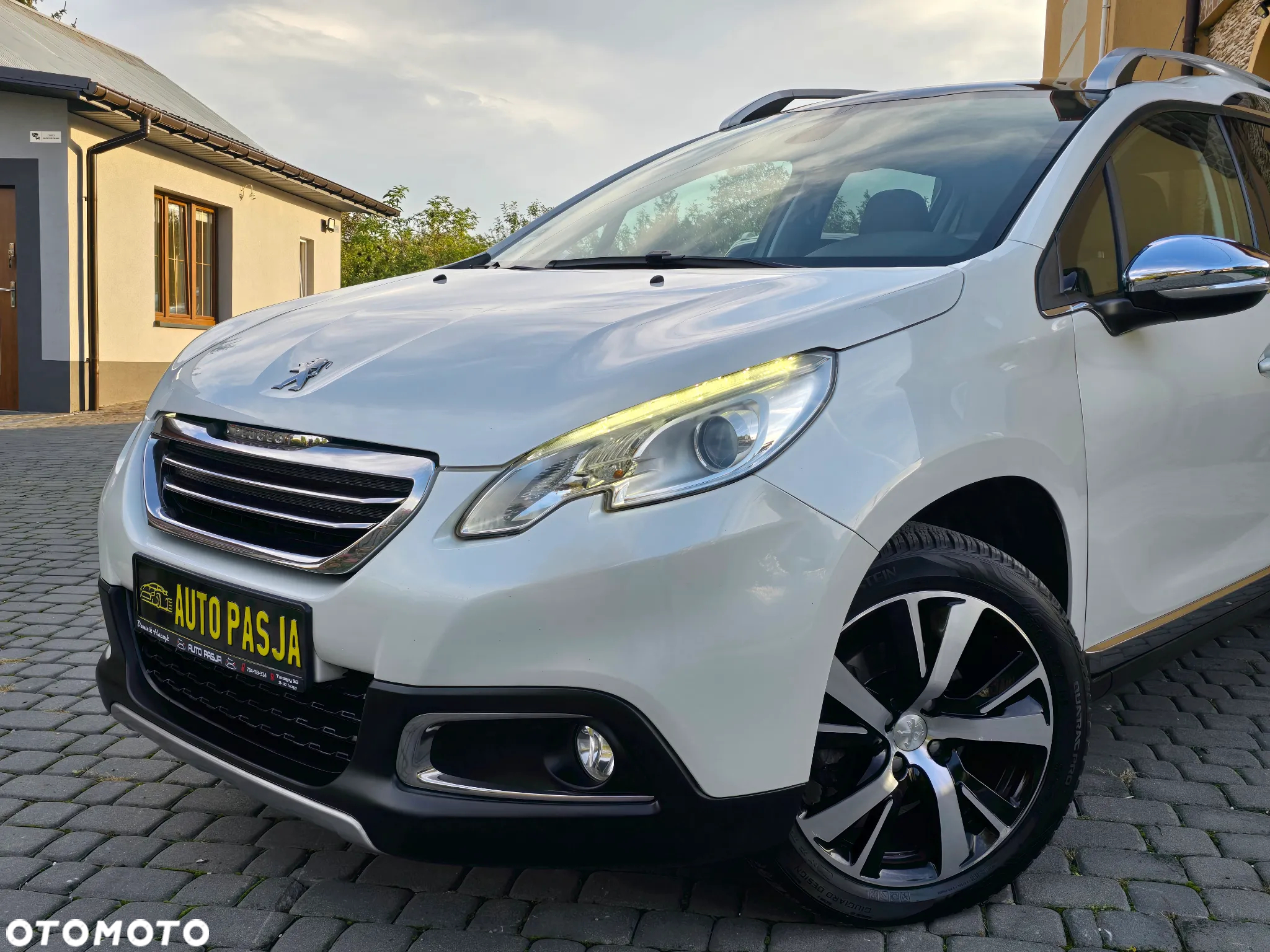 Peugeot 2008 1.6 VTi Allure - 4