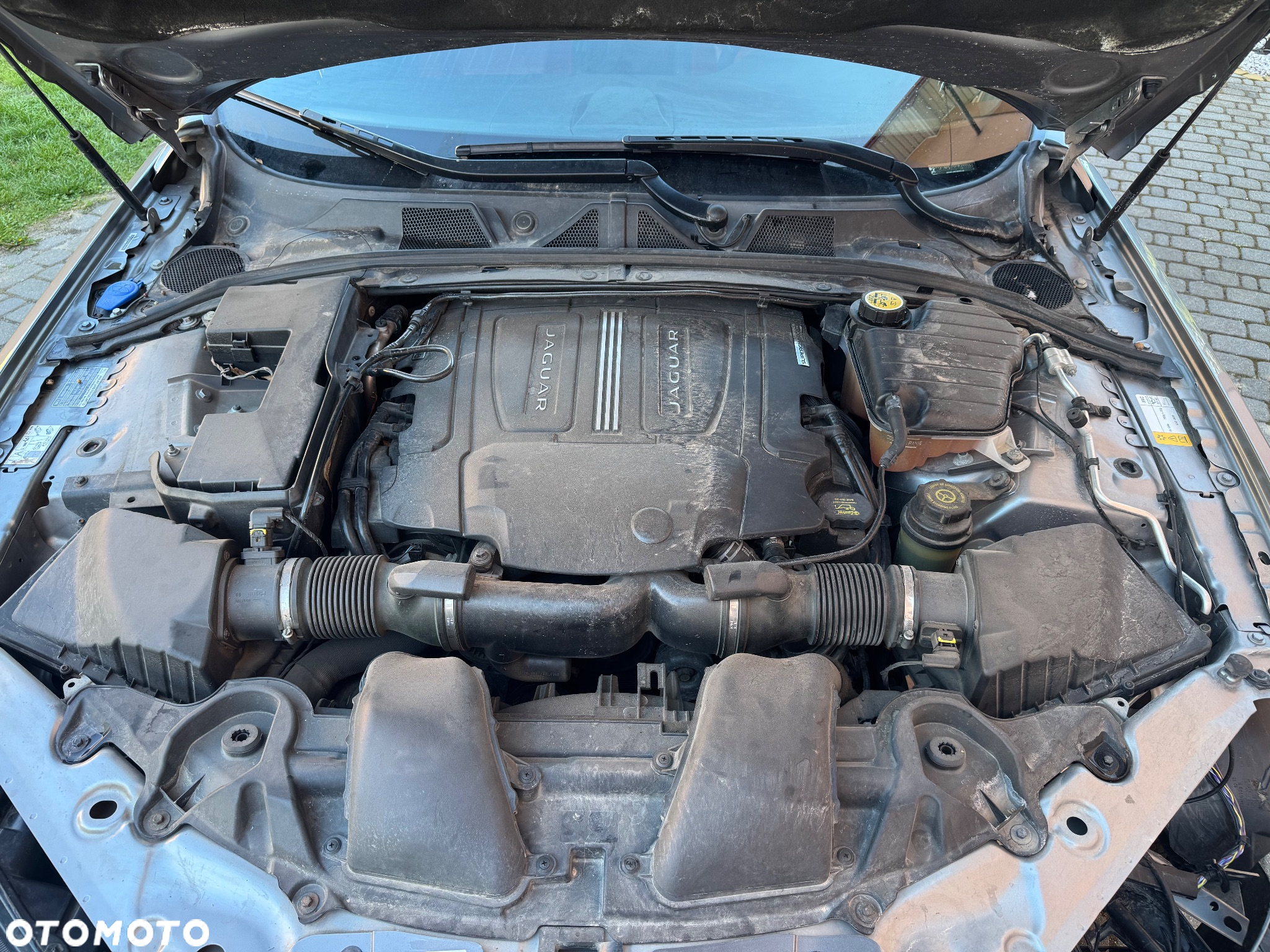 Jaguar XF XFR 5.0 V8 Kompressor - 38