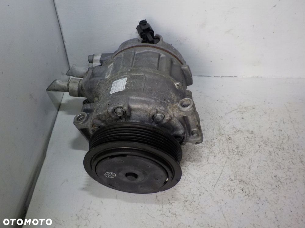 VW GOLF V 1.9 TDI SPRĘŻARKA KLIMATYZACJI 1K0820859M - 2
