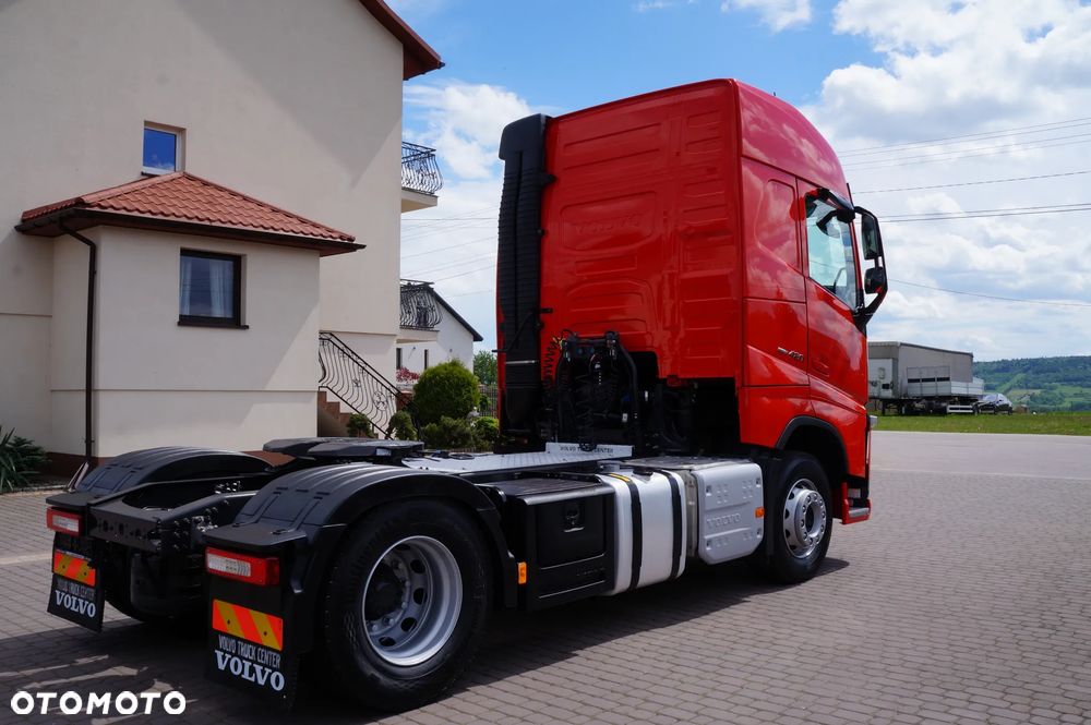 Volvo FH 4 EURO 6 GLOBETROTTER PRZEBIEG 161 TYS KM ZŁOTY KONTRAKT - 4