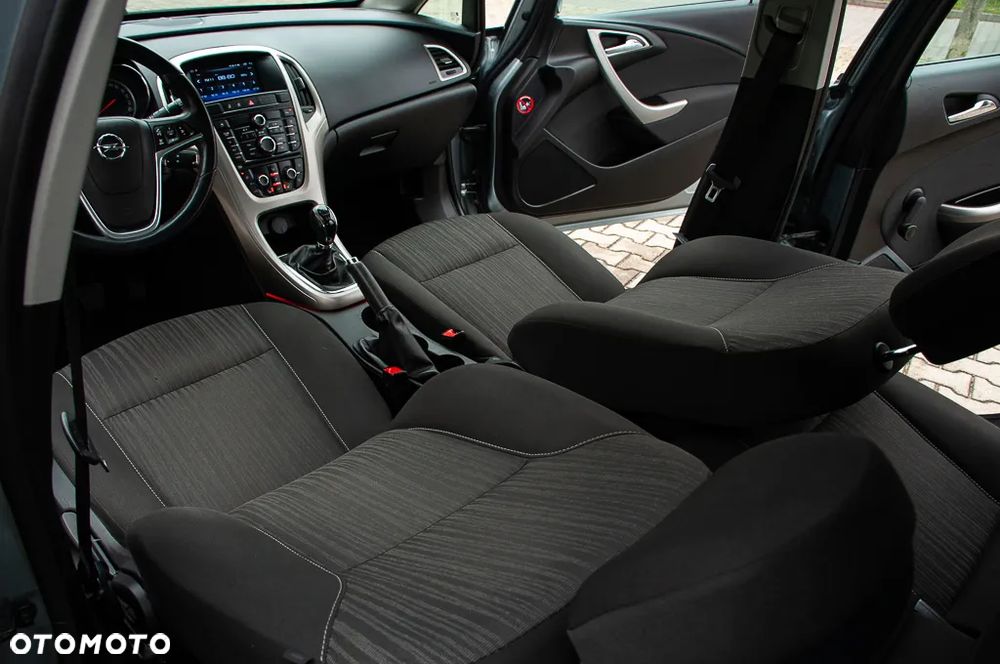 Opel Astra 1.6 Active - 26