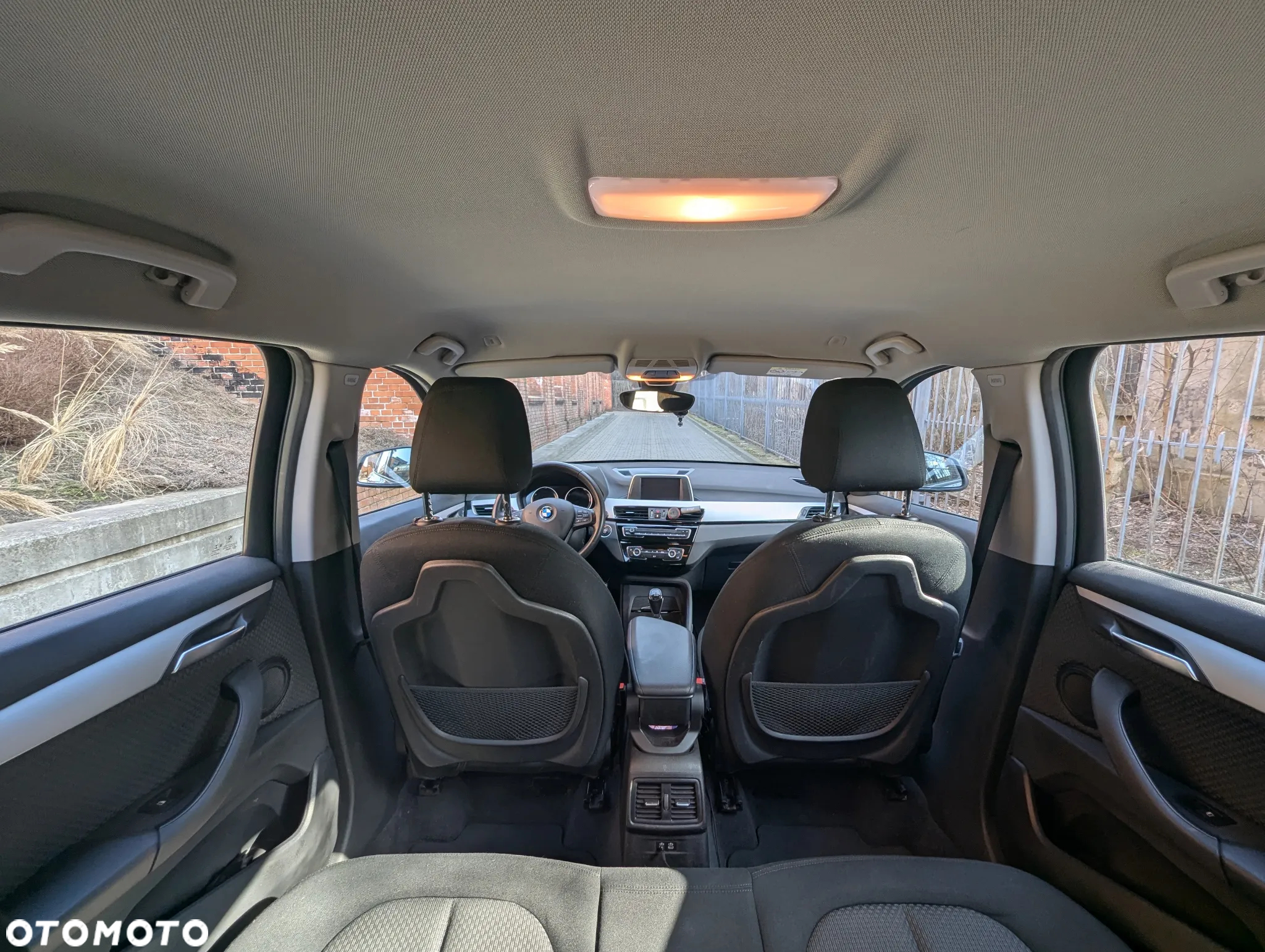 BMW X1 sDrive18i Advantage - 10