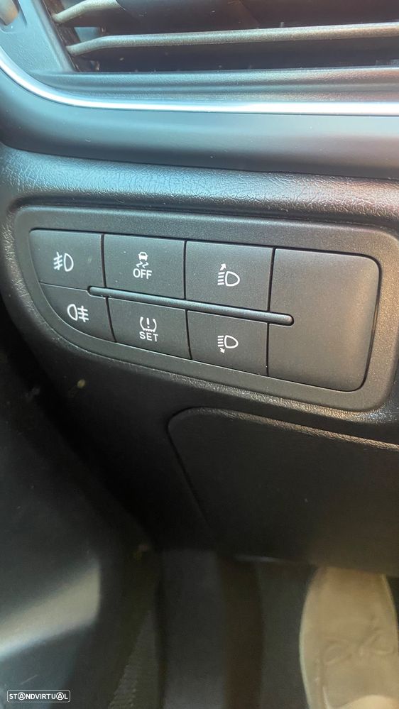 Fiat Tipo Station Wagon 1.3 M-Jet Lounge J17 - 32