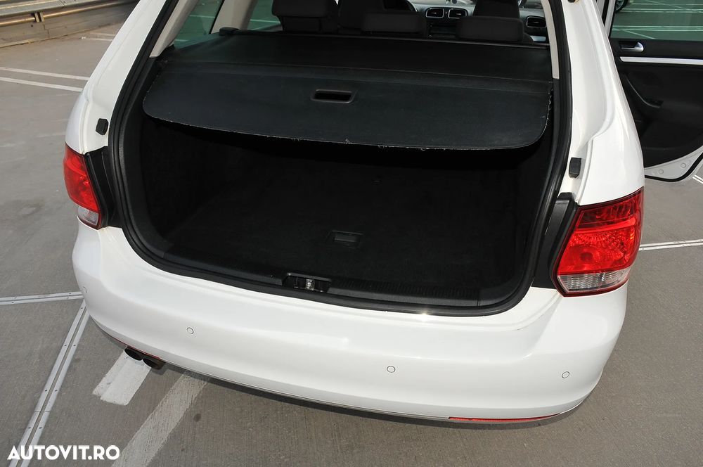 Volkswagen Golf 2.0 TDI DPF DSG Style - 18