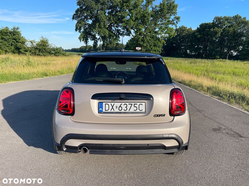 MINI Cooper Standard - 4