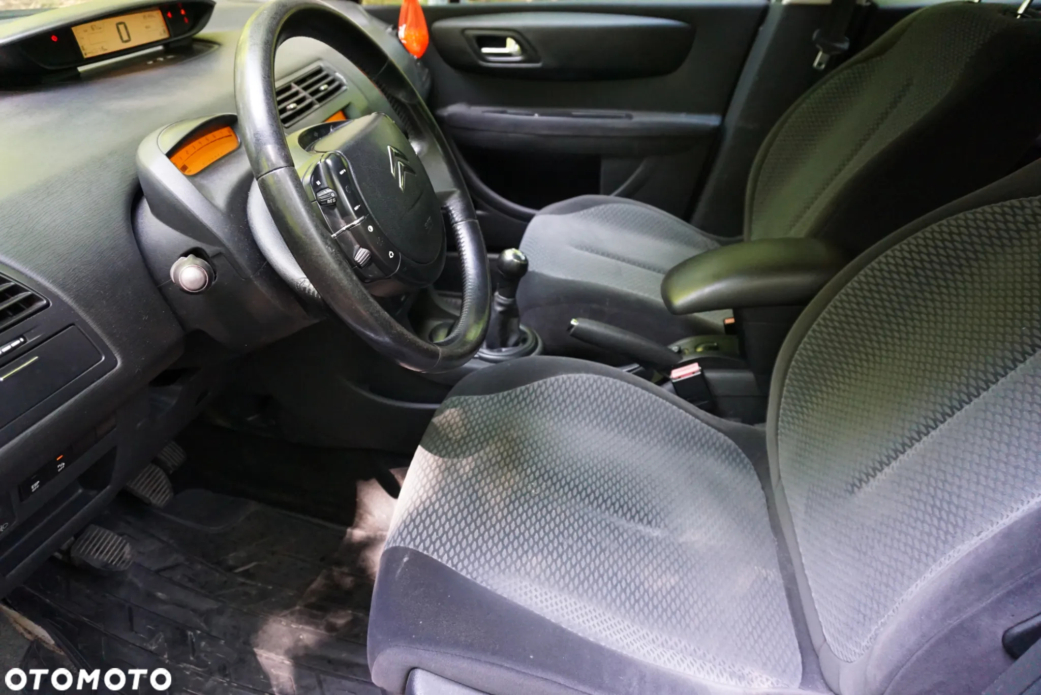 Citroën C4 1.6 16V SX - 8