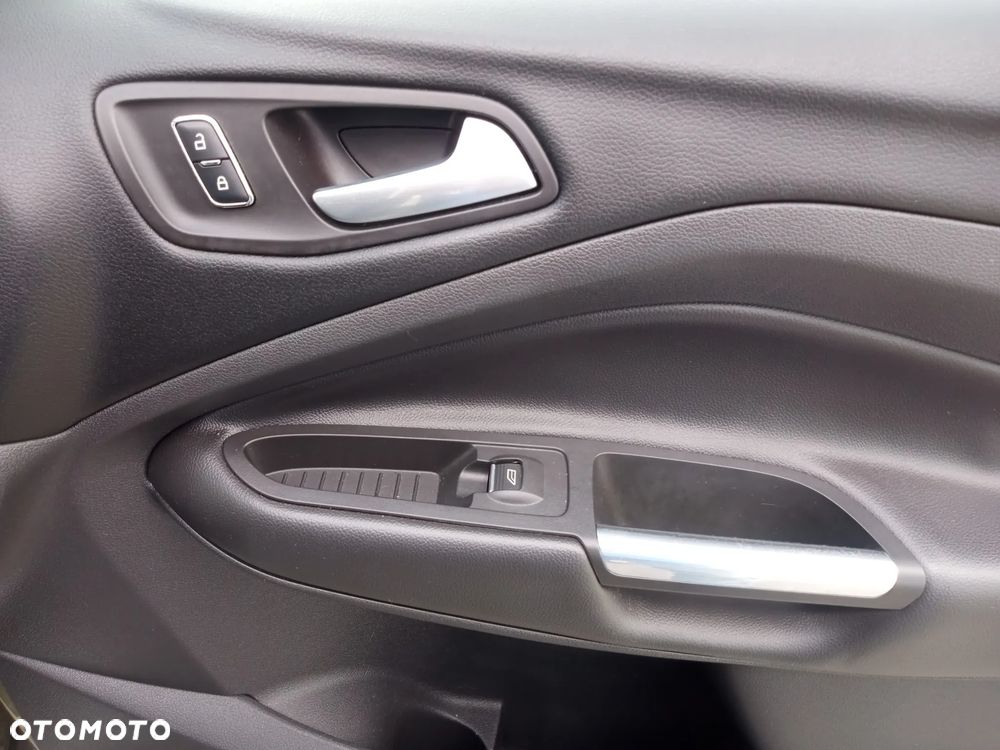Ford Kuga 2.0 TDCi 4x4 Titanium - 14