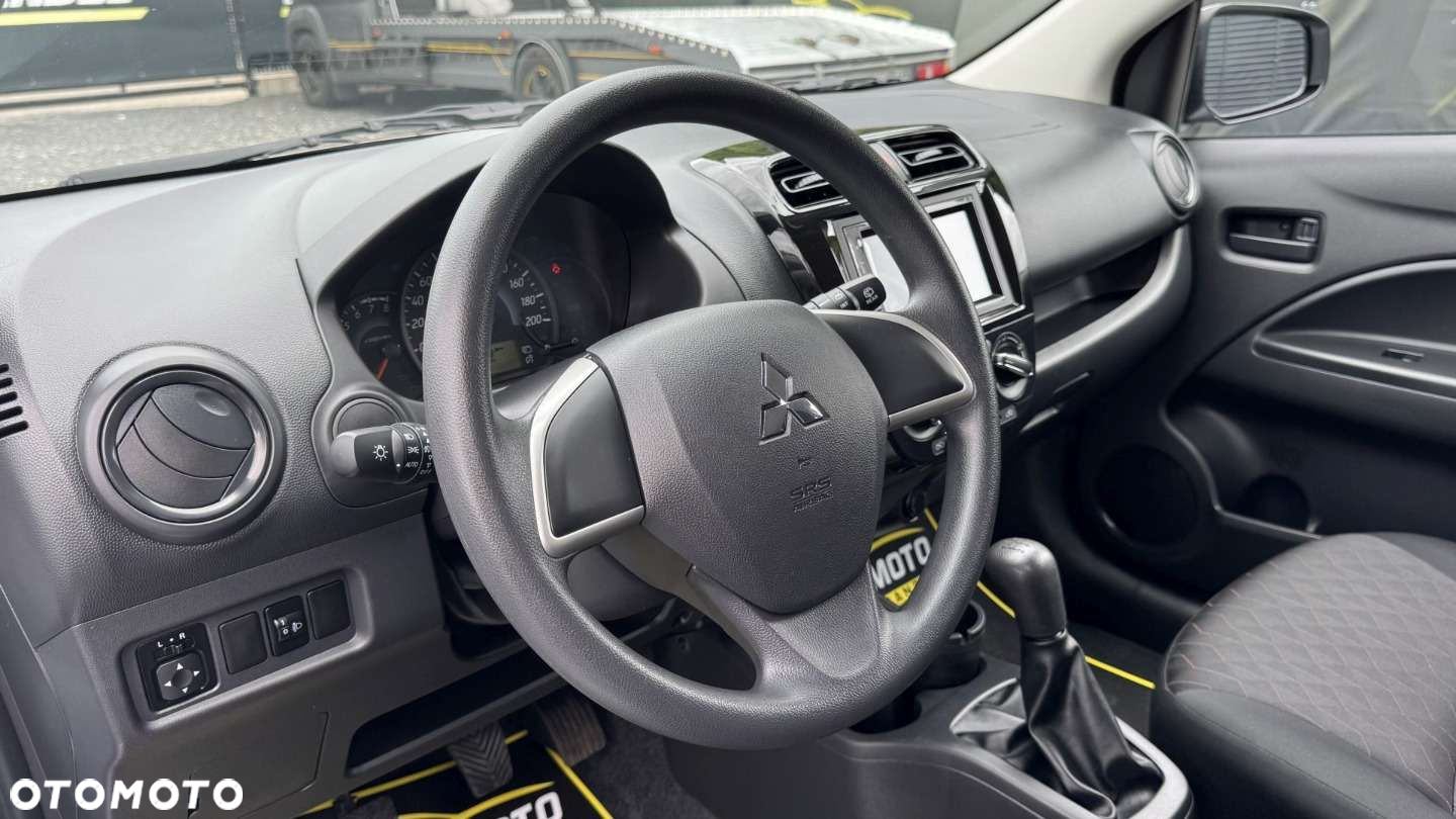 Mitsubishi Space Star - 33