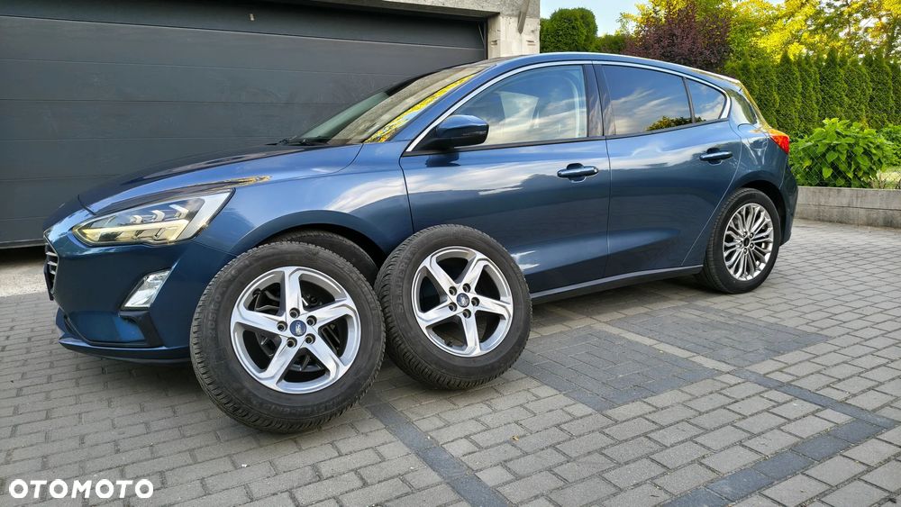 Ford Focus 1.5 EcoBoost Titanium - 11